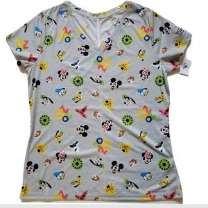DisneyParks Disneyland Mickey & Friends Tee 2XL